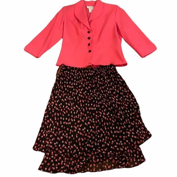 Size 8 Miss Dorby two-piece suit - Picture 1 of 11